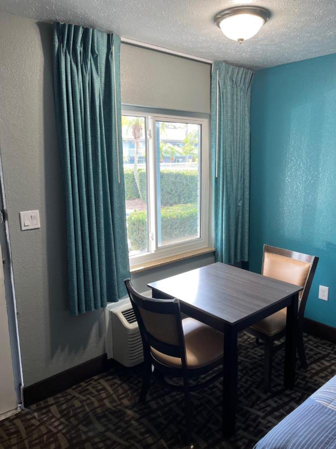 Brandon Motor Lodge Bagian luar foto